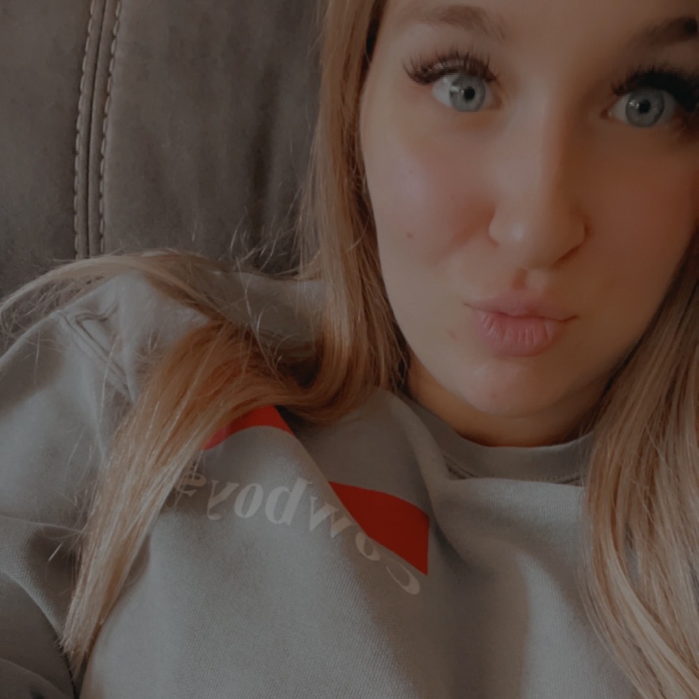 Meet your Posher, Mackenzie